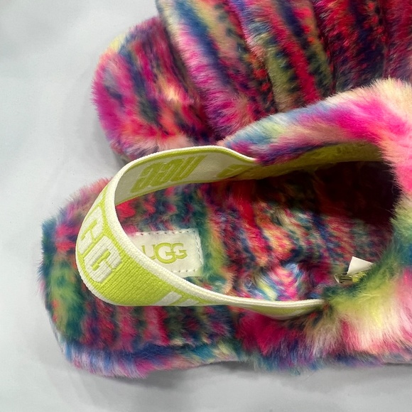 NEW UGG Fluff Yeah Pixelate YOUTH KIDS Multicolor PIXELATE NIB SLIPPER - Picture 5 of 7